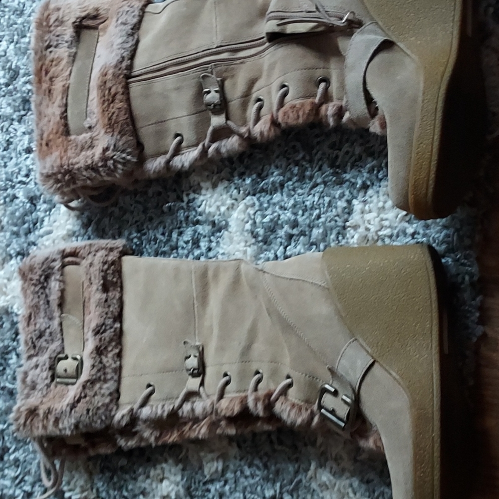 Fur winter boots